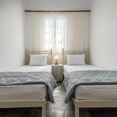 Bliss House * Mandrakia