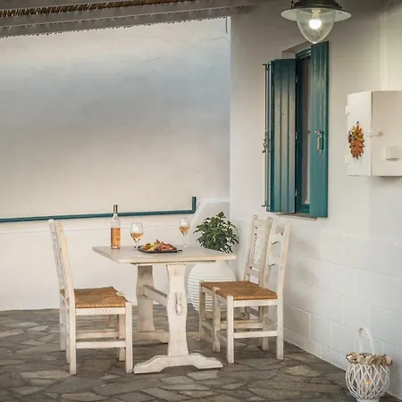 Bliss House * Mandrakia